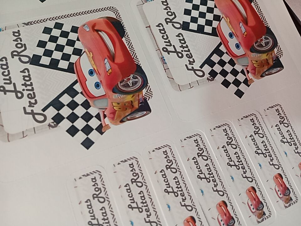 Adesivos e Etiquetas Personalizadas