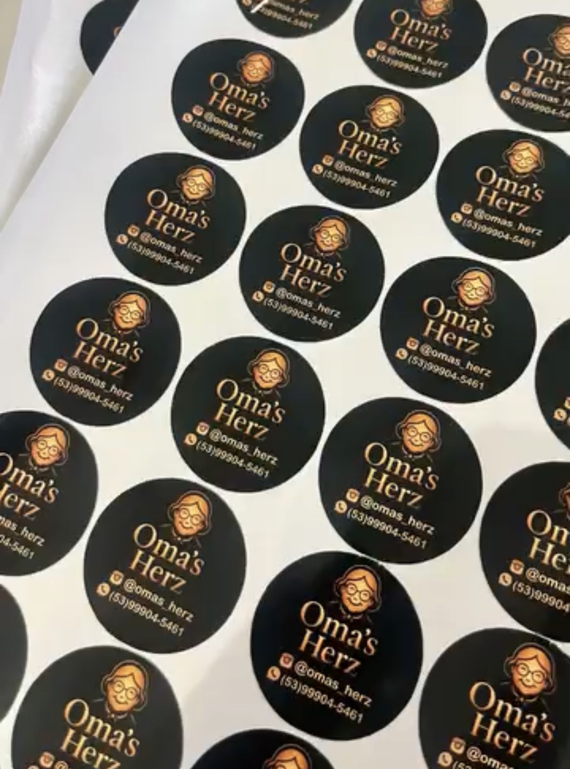 Etiquetas e Adedivos Personalizados